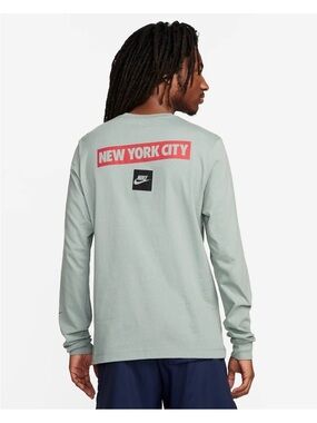 Nike Sportswear NYC Long-Sleeve Graphic T-Shirt Mica Green